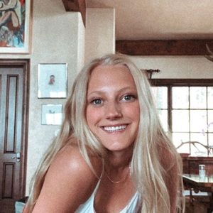 Meet your Posher, Carlotta